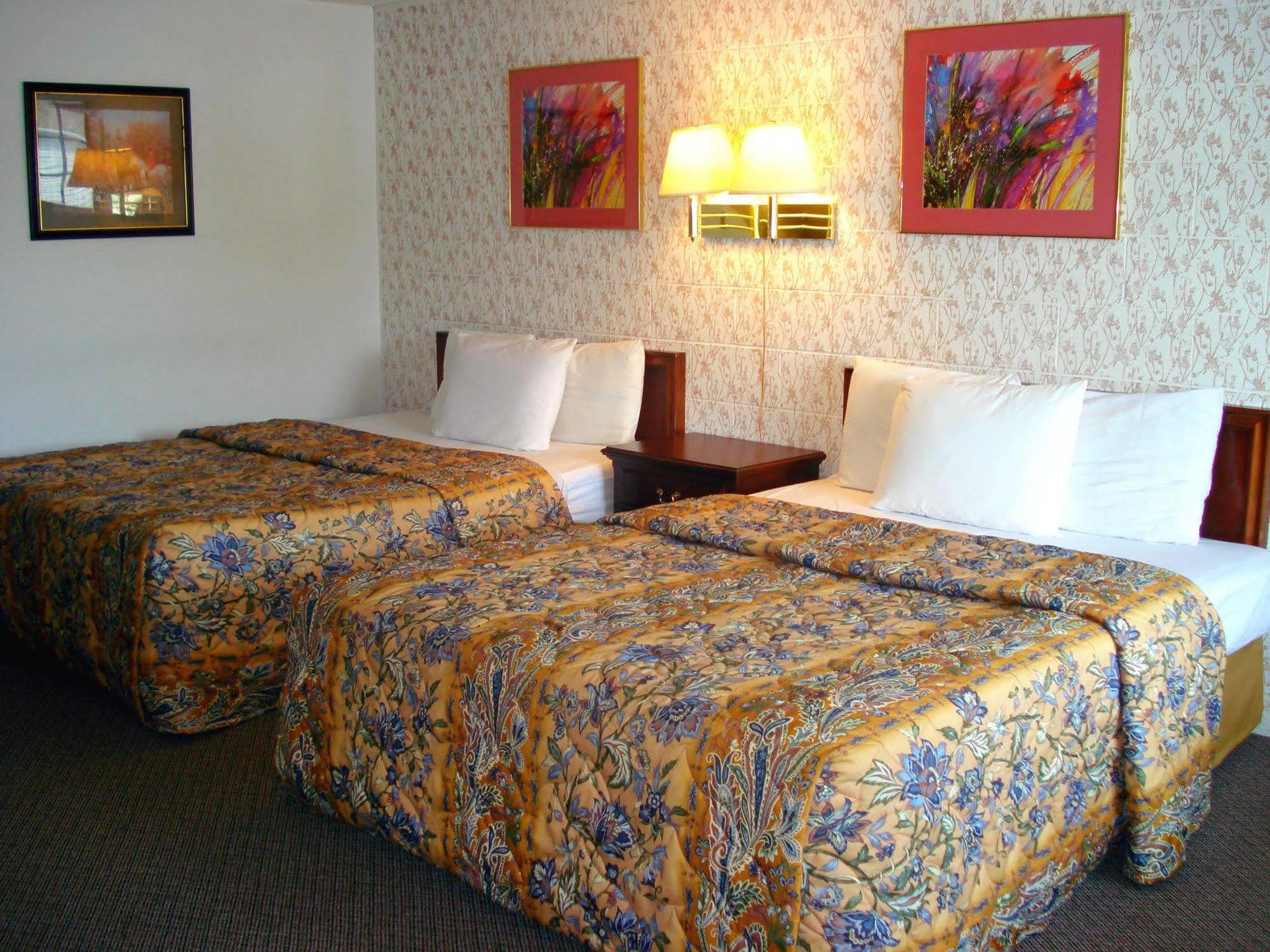 Guestlodge West Dennis Esterno foto