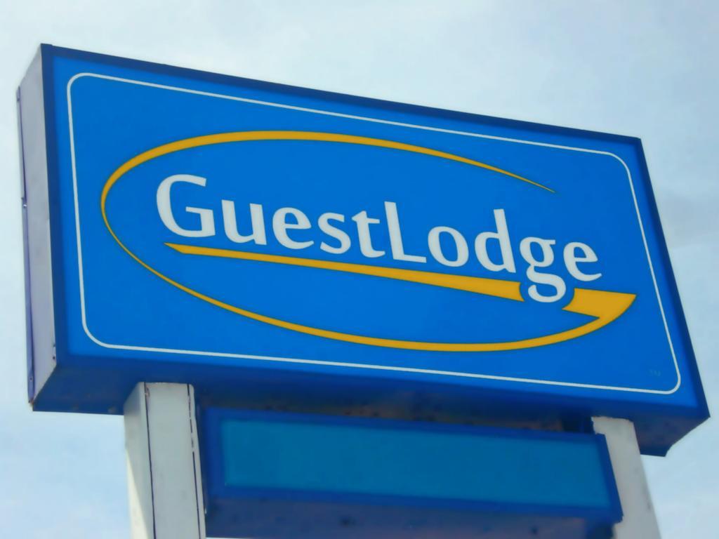 Guestlodge West Dennis Esterno foto